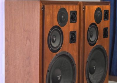 1972 Sony Ulm Speakers SS-7300 - Sony_SS_7300_868902706616198